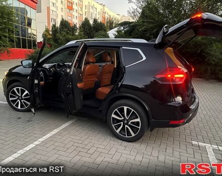 Черный Ниссан Rogue, объемом двигателя 2.5 л и пробегом 156 тыс. км за 17500 $, фото 3 на Automoto.ua
