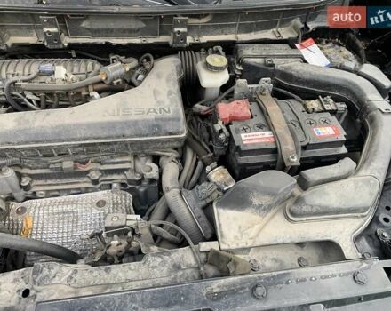 Черный Ниссан Rogue, объемом двигателя 2.49 л и пробегом 62 тыс. км за 13500 $, фото 10 на Automoto.ua