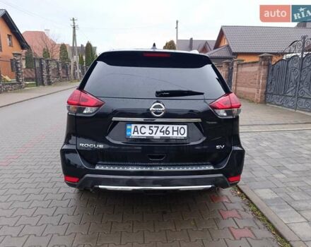 Черный Ниссан Rogue, объемом двигателя 2.49 л и пробегом 157 тыс. км за 13500 $, фото 3 на Automoto.ua