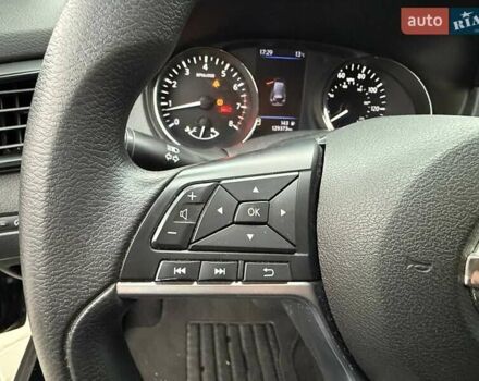 Черный Ниссан Rogue, объемом двигателя 2.49 л и пробегом 129 тыс. км за 13700 $, фото 31 на Automoto.ua