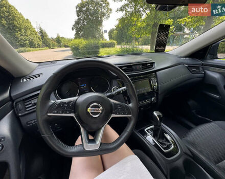 Черный Ниссан Rogue, объемом двигателя 2.49 л и пробегом 140 тыс. км за 14999 $, фото 2 на Automoto.ua