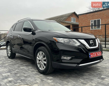 Черный Ниссан Rogue, объемом двигателя 2.5 л и пробегом 92 тыс. км за 16200 $, фото 6 на Automoto.ua