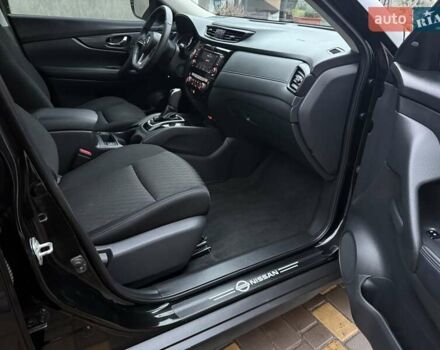 Черный Ниссан Rogue, объемом двигателя 2.49 л и пробегом 139 тыс. км за 14800 $, фото 23 на Automoto.ua