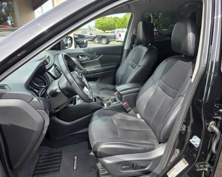 Черный Ниссан Rogue, объемом двигателя 2.5 л и пробегом 47 тыс. км за 9500 $, фото 8 на Automoto.ua