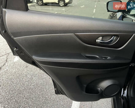 Черный Ниссан Rogue, объемом двигателя 2.49 л и пробегом 79 тыс. км за 18500 $, фото 30 на Automoto.ua