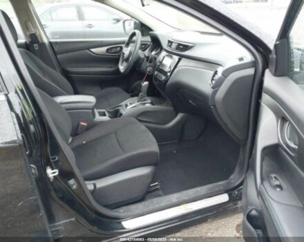 Черный Ниссан Rogue, объемом двигателя 2 л и пробегом 100 тыс. км за 13899 $, фото 5 на Automoto.ua