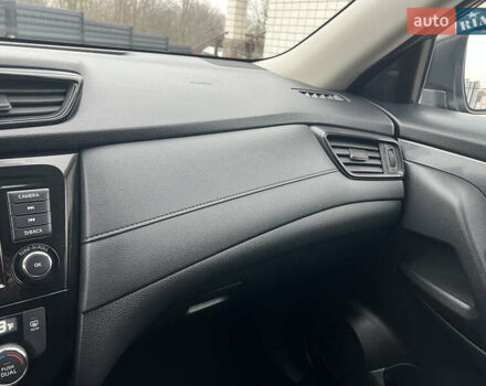 Черный Ниссан Rogue, объемом двигателя 2.5 л и пробегом 92 тыс. км за 16200 $, фото 39 на Automoto.ua