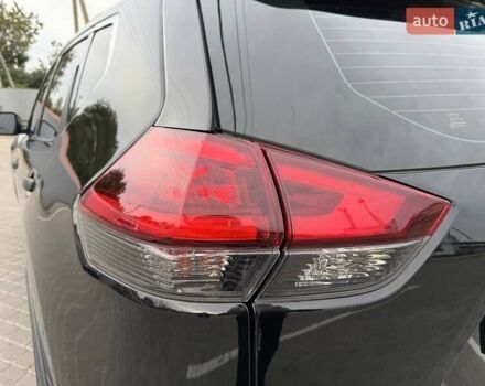 Черный Ниссан Rogue, объемом двигателя 2.49 л и пробегом 129 тыс. км за 13700 $, фото 16 на Automoto.ua