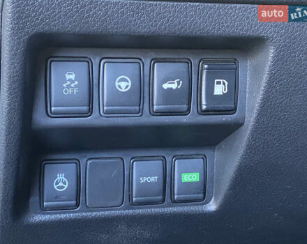 Черный Ниссан Rogue, объемом двигателя 2.49 л и пробегом 112 тыс. км за 16200 $, фото 12 на Automoto.ua