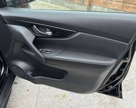 Черный Ниссан Rogue, объемом двигателя 2.5 л и пробегом 100 тыс. км за 12000 $, фото 12 на Automoto.ua