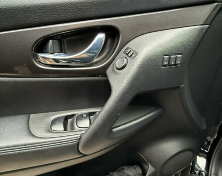 Чорний Ніссан Rogue, об'ємом двигуна 2.49 л та пробігом 121 тис. км за 17400 $, фото 12 на Automoto.ua