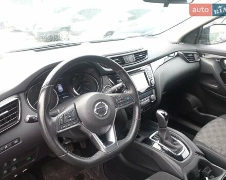 Черный Ниссан Rogue, объемом двигателя 2 л и пробегом 150 тыс. км за 12500 $, фото 10 на Automoto.ua