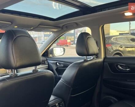 Черный Ниссан Rogue, объемом двигателя 2.49 л и пробегом 96 тыс. км за 16800 $, фото 4 на Automoto.ua