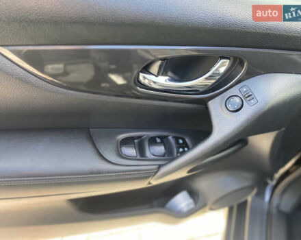 Черный Ниссан Rogue, объемом двигателя 2.49 л и пробегом 163 тыс. км за 15499 $, фото 14 на Automoto.ua