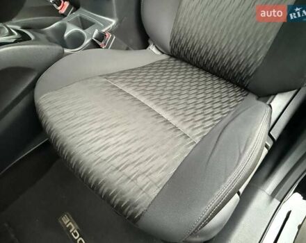 Черный Ниссан Rogue, объемом двигателя 2.49 л и пробегом 129 тыс. км за 13700 $, фото 25 на Automoto.ua