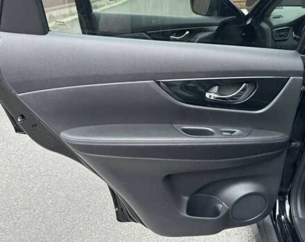 Черный Ниссан Rogue, объемом двигателя 2.5 л и пробегом 100 тыс. км за 12000 $, фото 13 на Automoto.ua