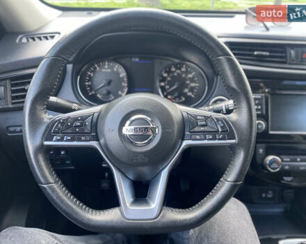 Черный Ниссан Rogue, объемом двигателя 2.49 л и пробегом 163 тыс. км за 15499 $, фото 16 на Automoto.ua