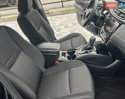 Черный Ниссан Rogue, объемом двигателя 2.5 л и пробегом 92 тыс. км за 16200 $, фото 33 на Automoto.ua