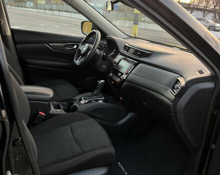 Черный Ниссан Rogue, объемом двигателя 2.49 л и пробегом 79 тыс. км за 18500 $, фото 22 на Automoto.ua