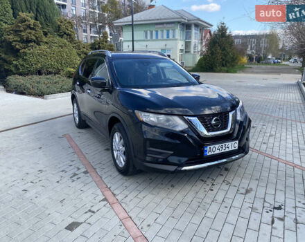 Черный Ниссан Rogue, объемом двигателя 2.49 л и пробегом 163 тыс. км за 15499 $, фото 2 на Automoto.ua