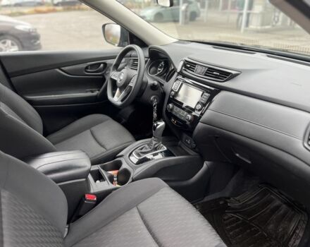 Черный Ниссан Rogue, объемом двигателя 2.5 л и пробегом 135 тыс. км за 16100 $, фото 3 на Automoto.ua