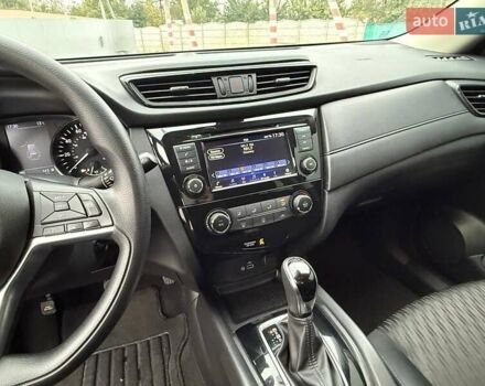 Черный Ниссан Rogue, объемом двигателя 2.49 л и пробегом 129 тыс. км за 13700 $, фото 42 на Automoto.ua