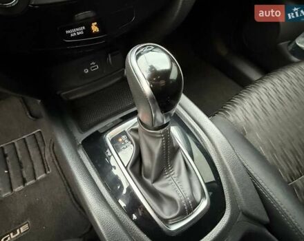 Черный Ниссан Rogue, объемом двигателя 2.49 л и пробегом 129 тыс. км за 13700 $, фото 40 на Automoto.ua