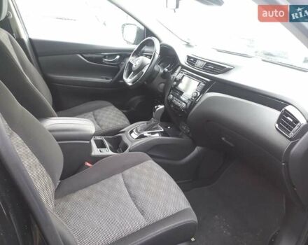 Черный Ниссан Rogue, объемом двигателя 2 л и пробегом 150 тыс. км за 12500 $, фото 8 на Automoto.ua