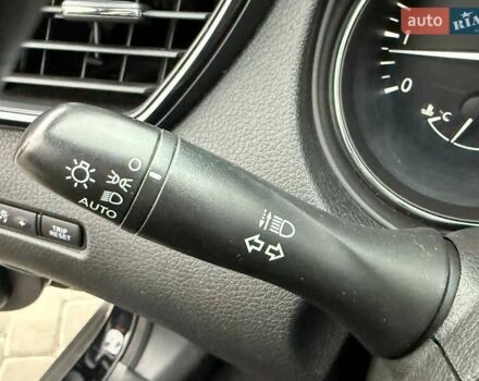 Черный Ниссан Rogue, объемом двигателя 2.49 л и пробегом 129 тыс. км за 13700 $, фото 39 на Automoto.ua