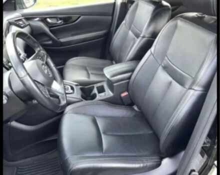 Черный Ниссан Rogue, объемом двигателя 2 л и пробегом 120 тыс. км за 16000 $, фото 4 на Automoto.ua