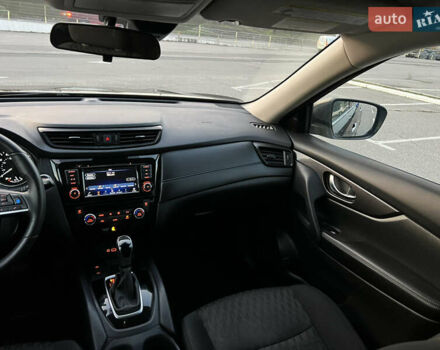 Черный Ниссан Rogue, объемом двигателя 2.49 л и пробегом 79 тыс. км за 18500 $, фото 27 на Automoto.ua