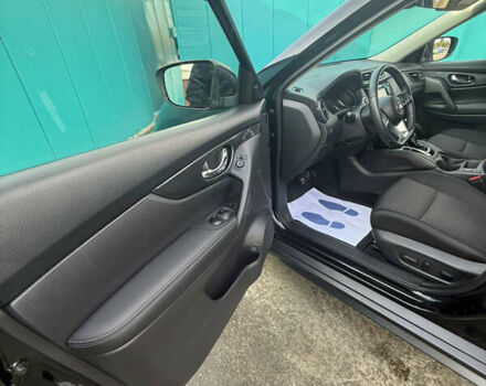 Черный Ниссан Rogue, объемом двигателя 2.49 л и пробегом 76 тыс. км за 15200 $, фото 9 на Automoto.ua