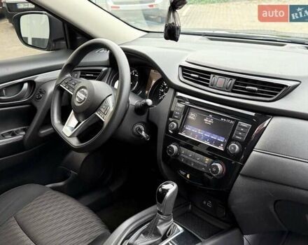 Черный Ниссан Rogue, объемом двигателя 2.49 л и пробегом 129 тыс. км за 13700 $, фото 56 на Automoto.ua