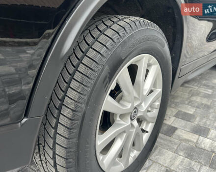 Черный Ниссан Rogue, объемом двигателя 2.5 л и пробегом 92 тыс. км за 16200 $, фото 25 на Automoto.ua