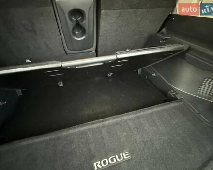 Черный Ниссан Rogue, объемом двигателя 2.49 л и пробегом 129 тыс. км за 13700 $, фото 61 на Automoto.ua