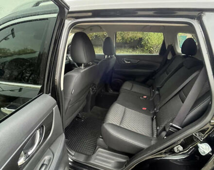 Черный Ниссан Rogue, объемом двигателя 2.49 л и пробегом 58 тыс. км за 16000 $, фото 9 на Automoto.ua