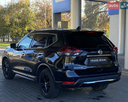 Черный Ниссан Rogue, объемом двигателя 2.49 л и пробегом 112 тыс. км за 16200 $, фото 4 на Automoto.ua