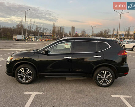Черный Ниссан Rogue, объемом двигателя 2.49 л и пробегом 79 тыс. км за 18500 $, фото 5 на Automoto.ua