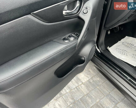 Черный Ниссан Rogue, объемом двигателя 2.5 л и пробегом 92 тыс. км за 16200 $, фото 41 на Automoto.ua