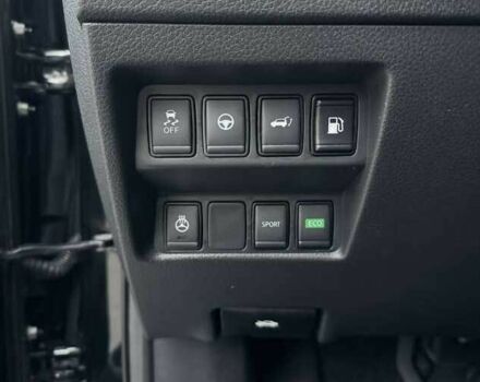 Черный Ниссан Rogue, объемом двигателя 2.5 л и пробегом 100 тыс. км за 12000 $, фото 8 на Automoto.ua