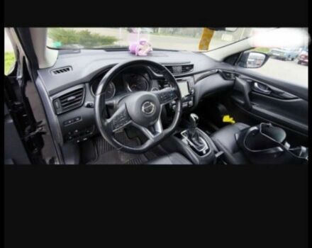 Черный Ниссан Rogue, объемом двигателя 2 л и пробегом 120 тыс. км за 16000 $, фото 5 на Automoto.ua