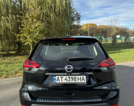 Черный Ниссан Rogue, объемом двигателя 2.49 л и пробегом 89 тыс. км за 14700 $, фото 4 на Automoto.ua