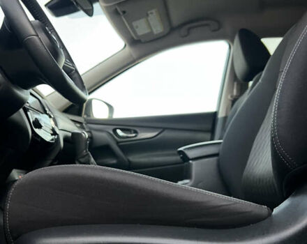 Черный Ниссан Rogue, объемом двигателя 2.49 л и пробегом 79 тыс. км за 18500 $, фото 16 на Automoto.ua