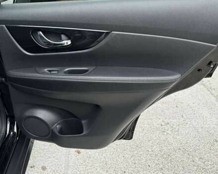 Черный Ниссан Rogue, объемом двигателя 2.5 л и пробегом 100 тыс. км за 12000 $, фото 15 на Automoto.ua