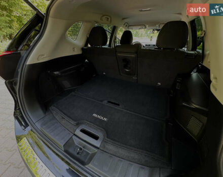 Черный Ниссан Rogue, объемом двигателя 2.49 л и пробегом 140 тыс. км за 14999 $, фото 9 на Automoto.ua