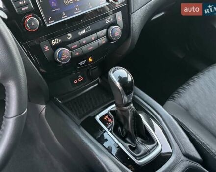 Чорний Ніссан Rogue, об'ємом двигуна 2.5 л та пробігом 188 тис. км за 15999 $, фото 27 на Automoto.ua