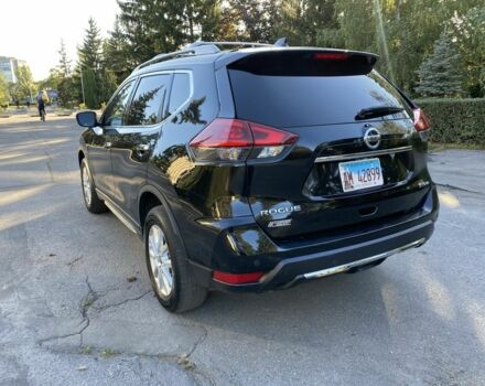 Черный Ниссан Rogue, объемом двигателя 2.5 л и пробегом 184 тыс. км за 12999 $, фото 4 на Automoto.ua