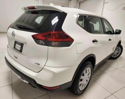 Черный Ниссан Rogue, объемом двигателя 2.5 л и пробегом 63 тыс. км за 14000 $, фото 12 на Automoto.ua