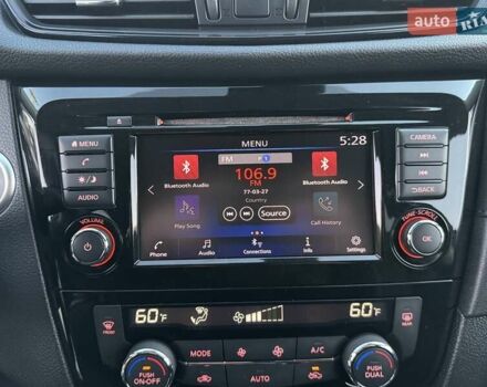 Чорний Ніссан Rogue, об'ємом двигуна 2.5 л та пробігом 188 тис. км за 15999 $, фото 76 на Automoto.ua