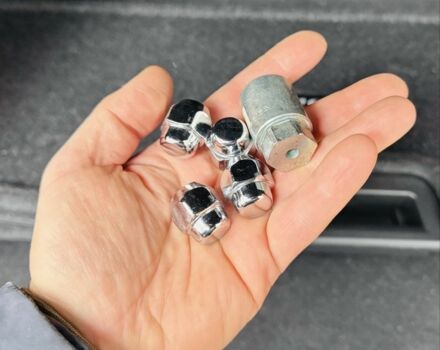 Черный Ниссан Rogue, объемом двигателя 2 л и пробегом 89 тыс. км за 18800 $, фото 17 на Automoto.ua